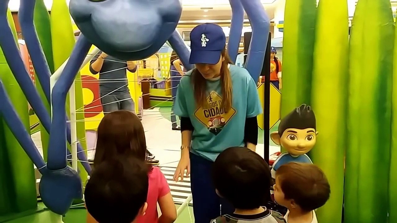 SHOW DA LUNA, DOKI, GEORGE O CURIOSO, PEPPA E INSECTÓIDES NOS AMIGOS DA CIDADE DISCOVERY KIDS - VLOG