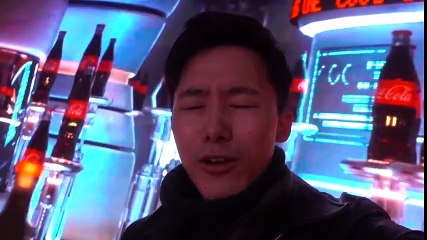 Awesome Giant Coca Cola machine !!!