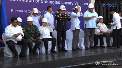 Carros de luxo são destruídos nas Filipinas