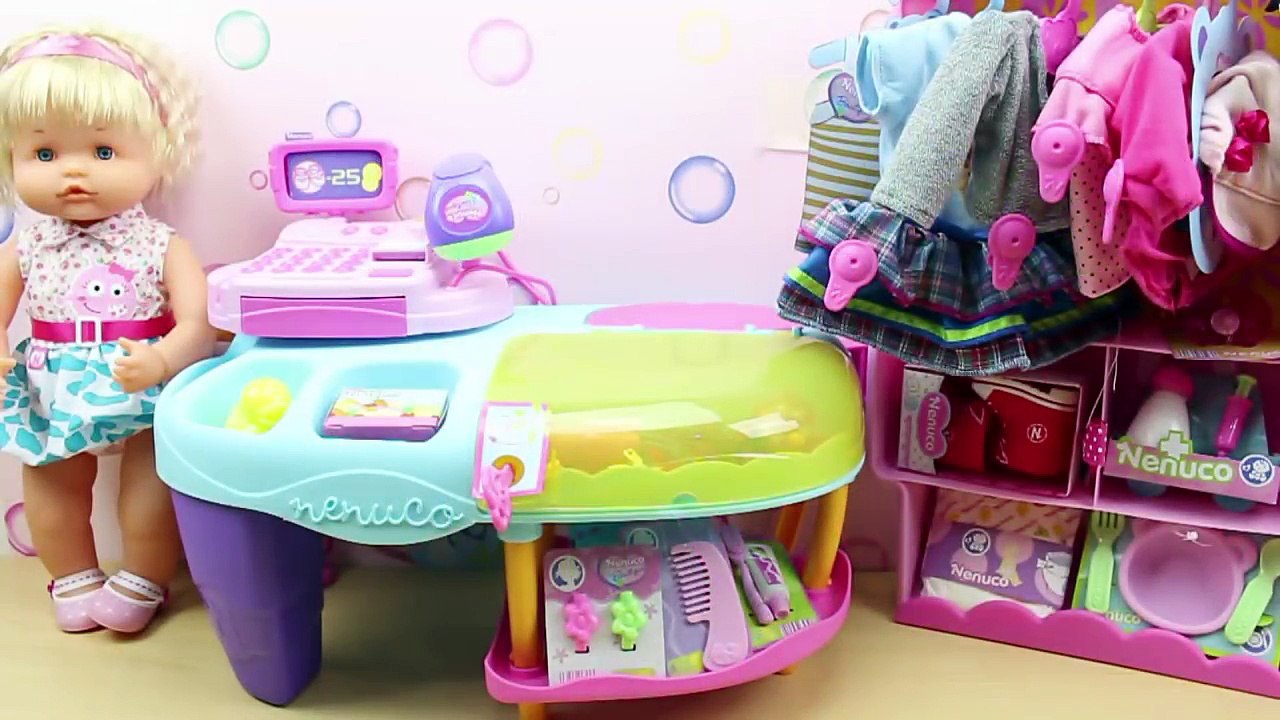 Boutique de Nenuco en español | La Bebé Nenuco y su perrita van de compras de ropa y accesorios - video dailymotion