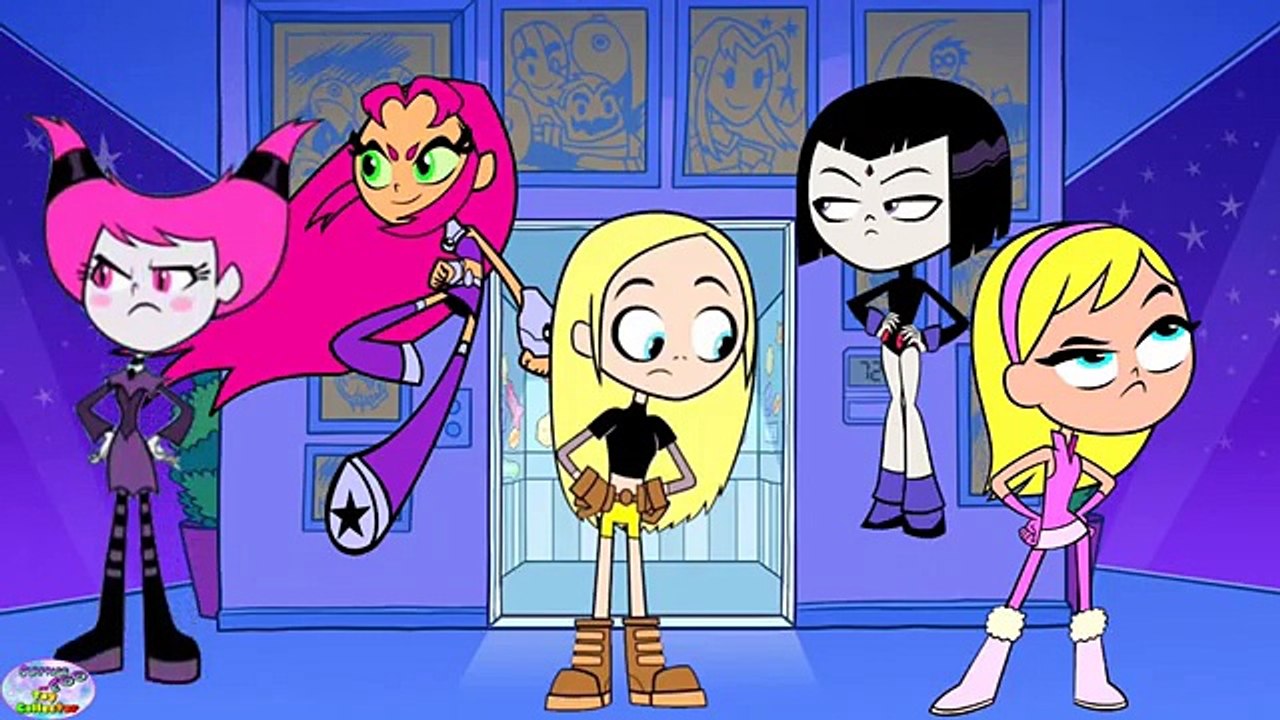 Teen Titans Go! Transforms into Sailor Moon Surprise Egg and Toy Collector SETC