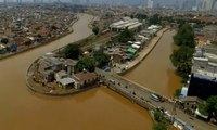 Banjir 1 Meter Rendam Permukiman Warga Kampung Pulo