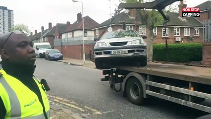 Angleterre : Un homme tente d’empêcher la fourrière de remorquer sa voiture (Vidéo)