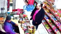 Esenyurt'ta polis kıyafetleriyle marketi soyan zanlılar yakalandı