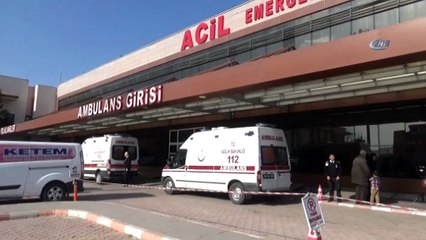 Çatışmalarda yaralanan 8 ÖSO ile 2 Türk askeri Kilis’e getirildi