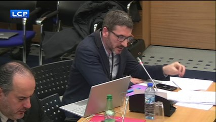 Par "pragmatisme", La République en marche valide un texte sur le droit d'asile durci par le Sénat