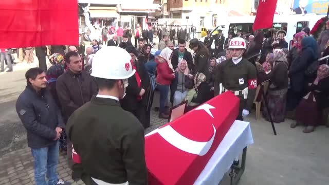 Kalp Krizi Geçiren Uzman Çavuş Toprağa Verildi