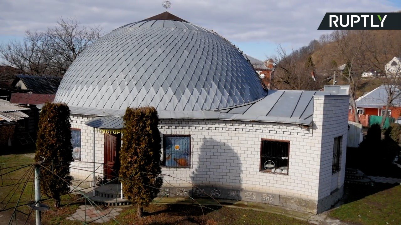 夢が詰まった、おじいちゃんの手づくりプラネタリウム