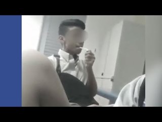 Biadap... Hisap Rokok Ketika Cikgu Sedang Mengajar!