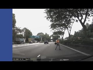 Nasib Tak Kena Sodok!