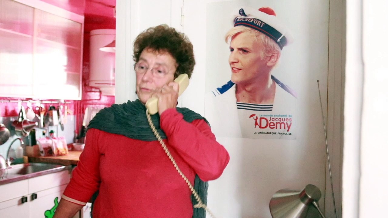 LE TÉLÉPHONE SONNE 2