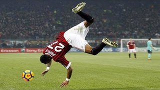 Crazy Acrobatic Show Skills In Football