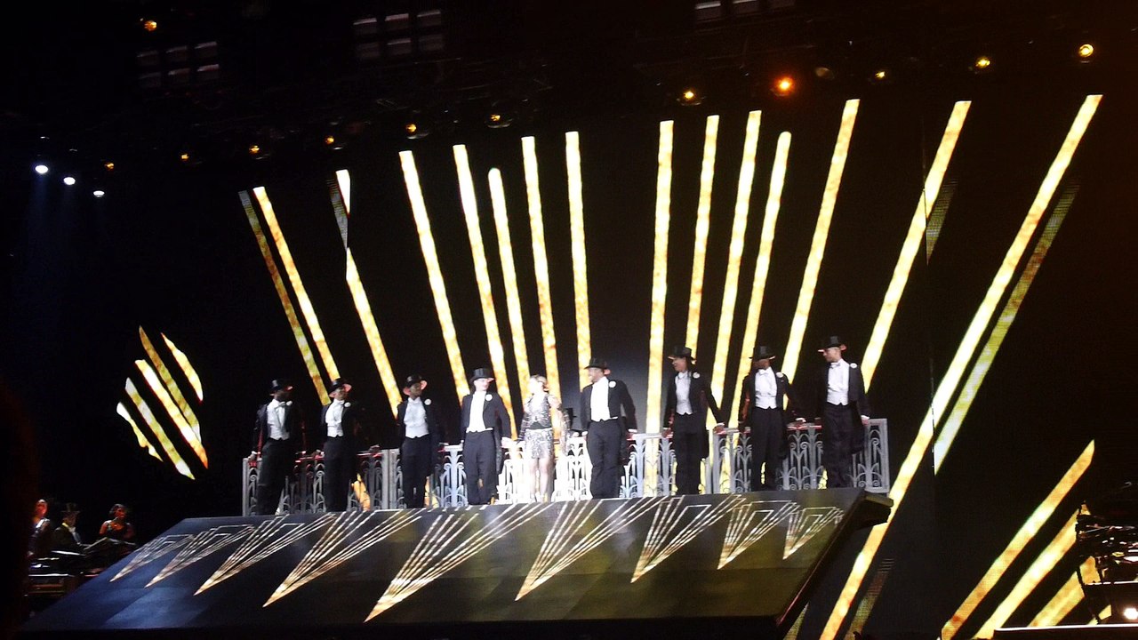 Madonna live in Saitama Super Arena (Tokyo) Material Girl