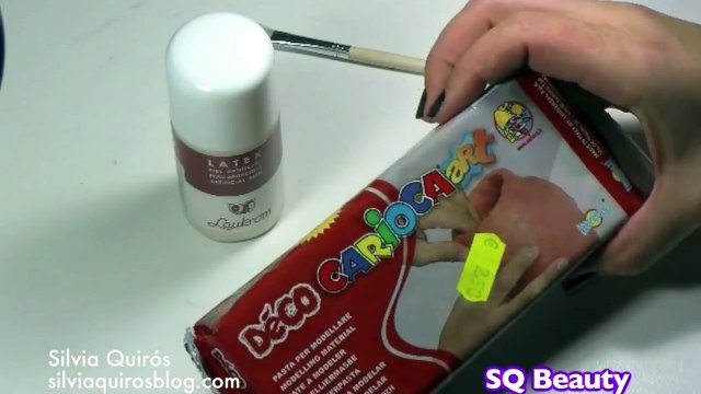 Hacer cuernos con látex líquido tutorial Makeup FX #9 | Silvia Quiros