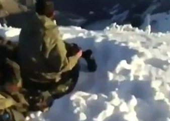 Kar Üstünde "Vatan Nöbeti" Tutan Fedakar Askerlerimiz Ağlattı