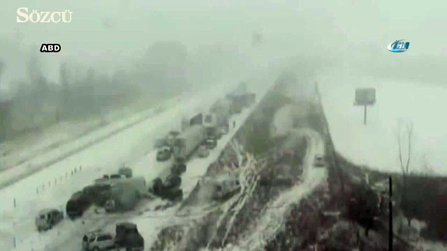 Onlarca araç birbirine girdi