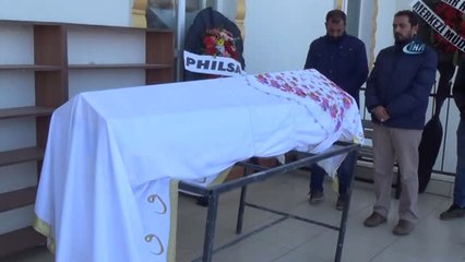 İzmir'deki Patlamada Ölen 2 Çocuk Annesi Kadın Son Yolculuğuna Uğurlandı