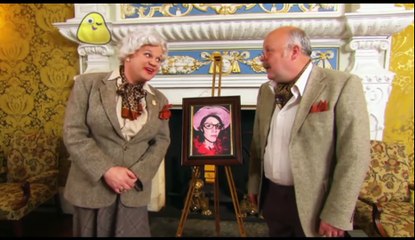 Gigglebiz Ann Teak gives her opinion on an old family portrait