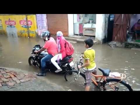 water logging on roads of patna difficult to walk in several areas