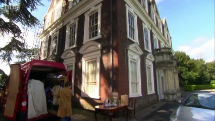 Gigglebiz Ann Teak gets the measure of a rare and valuable urn