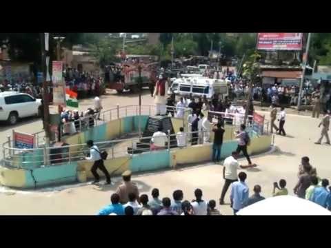 Rahul Gandhi attacked narendra Modi