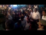 crowd got uncontrollable to seeing sakshi malik in hathras