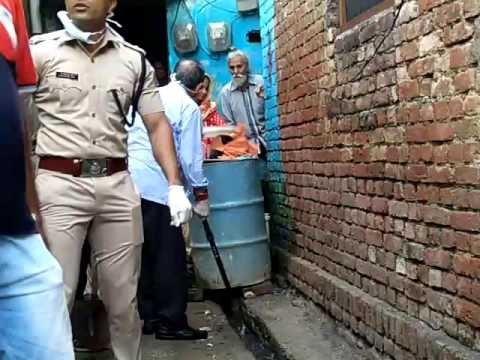 uttarakhand chief minister harish rawat cleans drainage