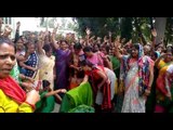 anganwadi workers did protest after burning uniform