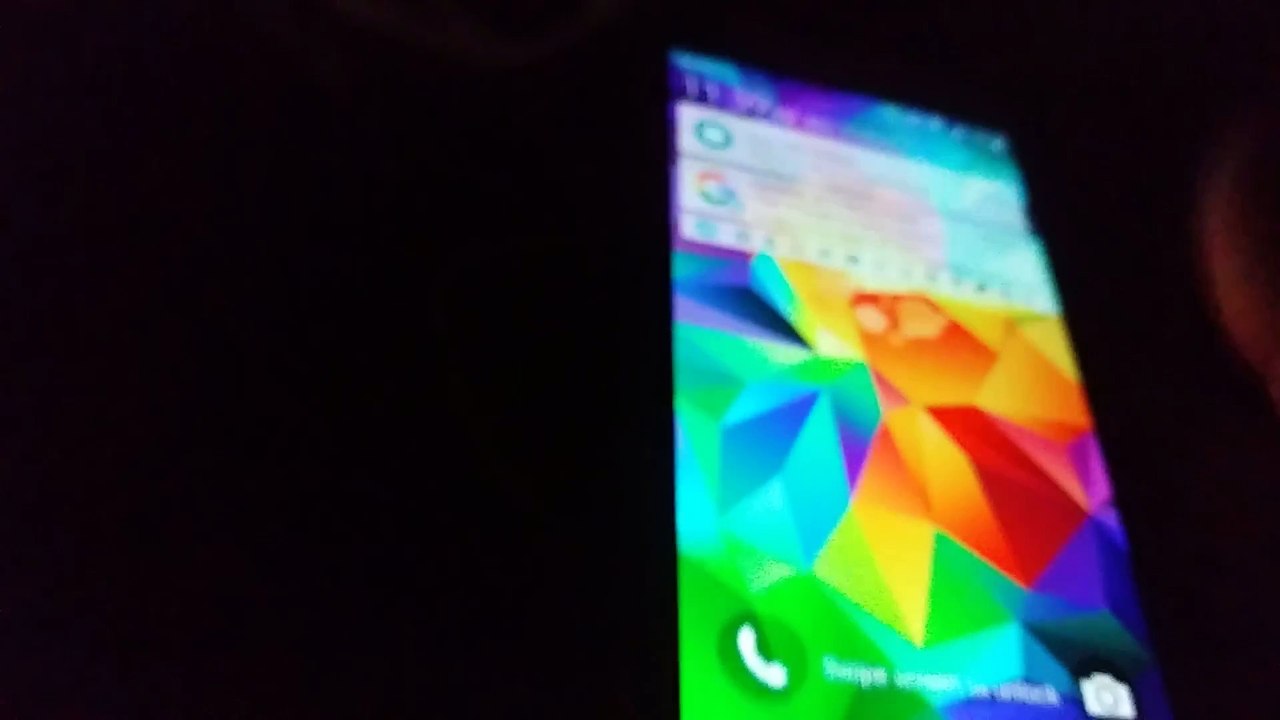 Les chauffeurs UBER se piratent les téléphones portables pour avoir des clients à l'aéroport !