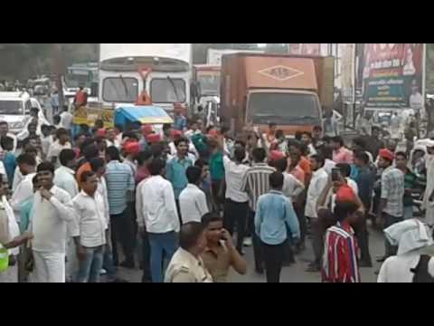 Shivpal Supporters protest against pro Ram Gopal in Mainpuri and Etah