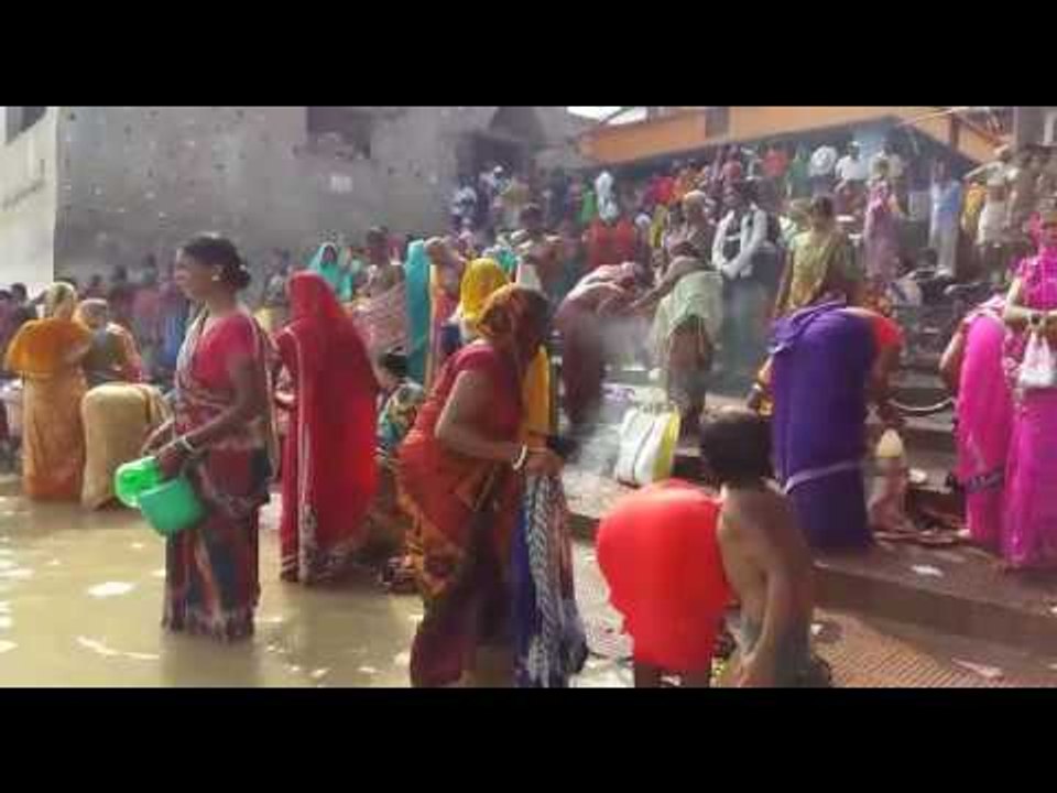Sahibganj:The devotees bathe in the Ganga on the full moon
