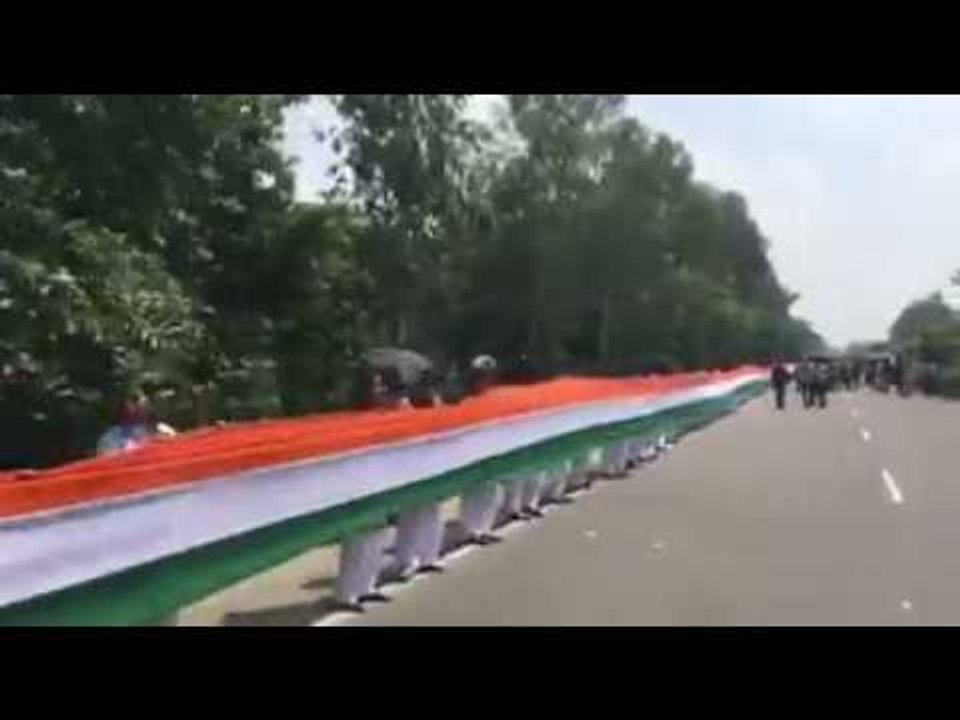 purnia made world record for worlds largest human chain for 7100 meters tricolor