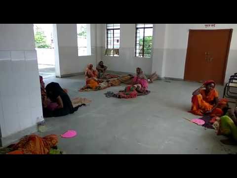 BIHAR: staff negligence in hospital maternity and child sleep on floor