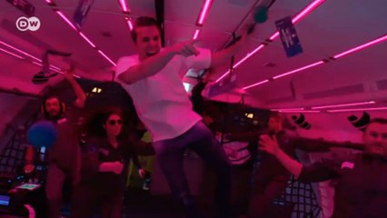 Dünyanın ilk yer çekimsiz dans kulübü