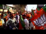 Crowd goes mad in Varanasi before Narendra Modi road show