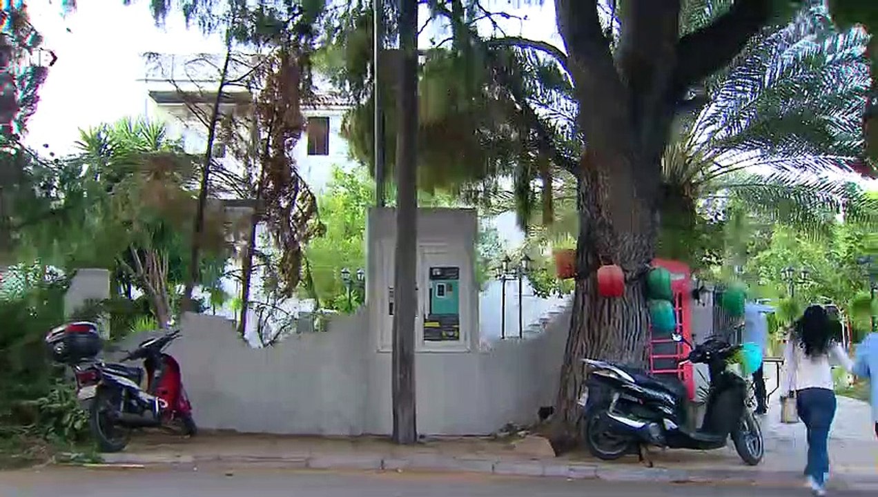 ΚΑΤΙ ΧΩΡΙΣΜΕΝΑ ΠΑΛΙΚΑΡΙΑ - ΕΠΕΙΣΟΔΙΟ 36