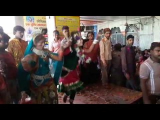 holi celebration in kanpur