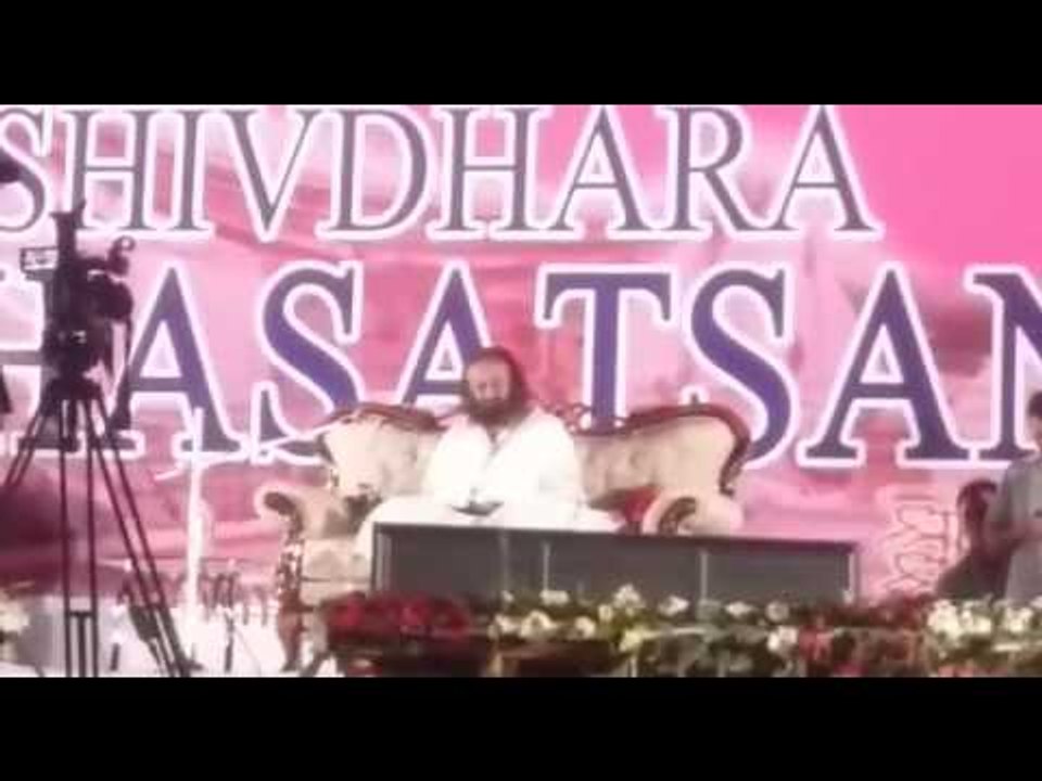 spiritual guru sri sri ravi shankar arrived deoghar