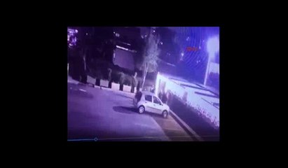 Kafe işleten kadına çiçek gönderen adama dakikalarca ateş ettiler