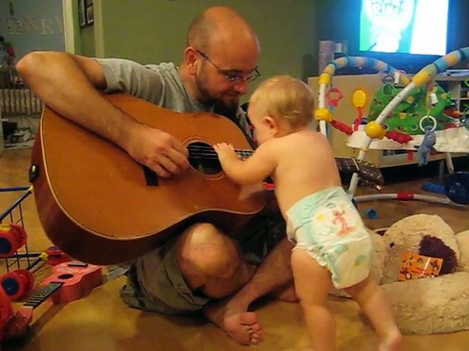 Ce papa joue une chanson de Bon Jovi pour sa fille, mais il n’imaginait pas qu’elle avait un talent secret