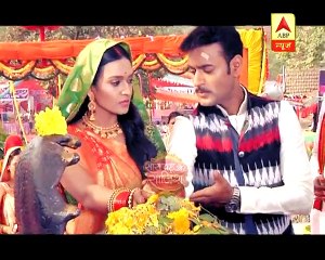 Saam Daam Dand Bhed_Vijay prays to stop Bulbul from leaving him