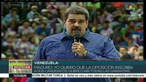 Maduro insta a oposición a inscribir a sus candidatos presidenciales