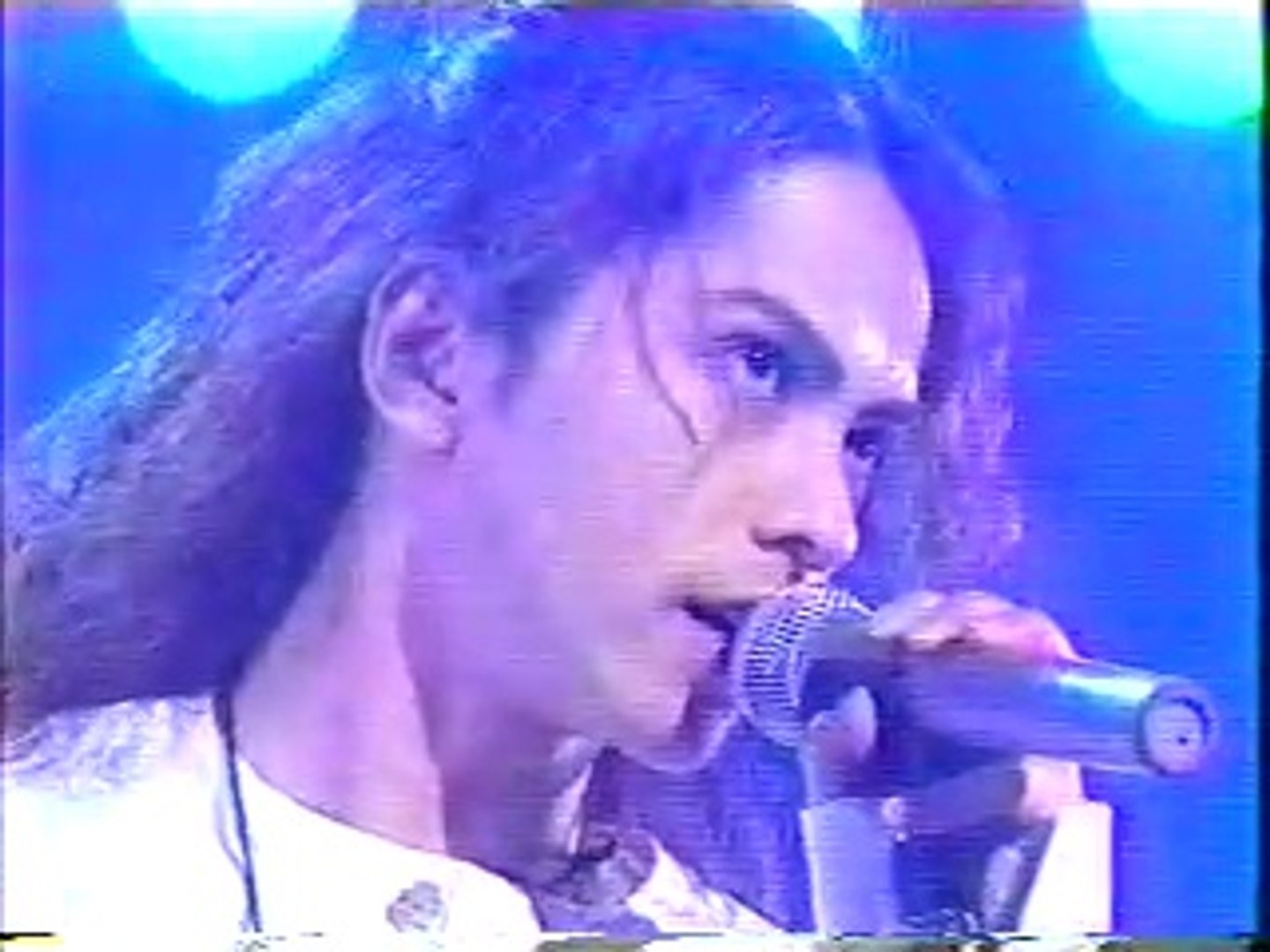Blurry Eyes 1995 02 25 L Arc En Ciel Tierra ラルク Laruku 動画 Dailymotion