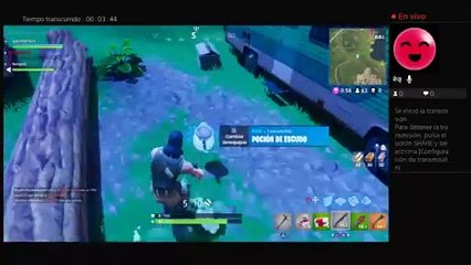 Jugando Fortnite con amigos :3 (5)