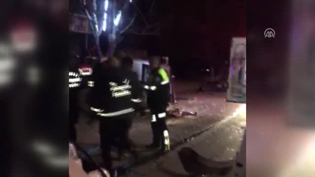 Denizli'de Otomobil ile Hafif Ticari Araç Çarpıştı: 2 Yaralı