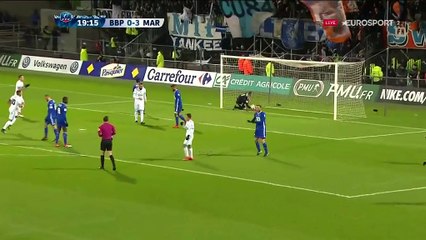 D'une belle tête, Mitroglou s'invite à la fête