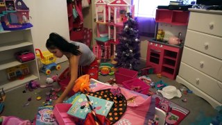 Cleaning/Organizing My Toddlers Room!