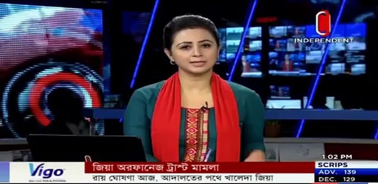 এই মাত্র খালেদা জিয়া আদালতে পৌছিয়ে গিয়েছেন,লক্ষ নেতাকর্মী খালেদার সাথে,বাধা দিয়ে পারছে না পুলিশ