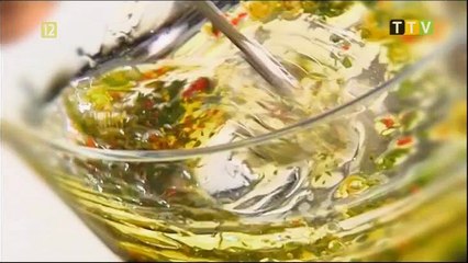 Czołówka programu Rewolucja na talerzu (T\/N Style?)