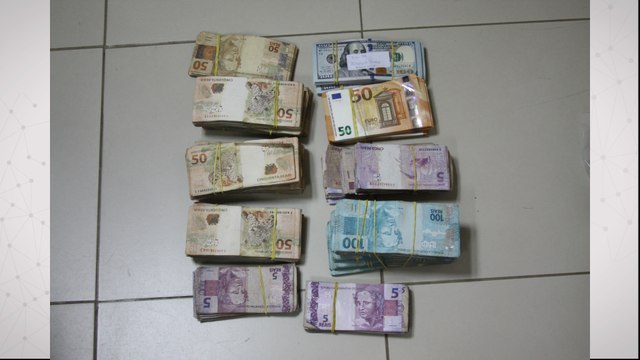 Delegado da PF fala sobre apreensão de dinheiro irregular